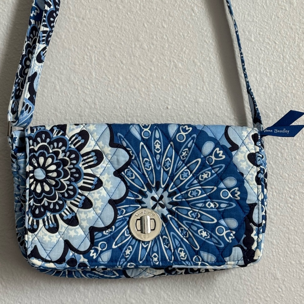 Vera Bradley blue quilted crossbody